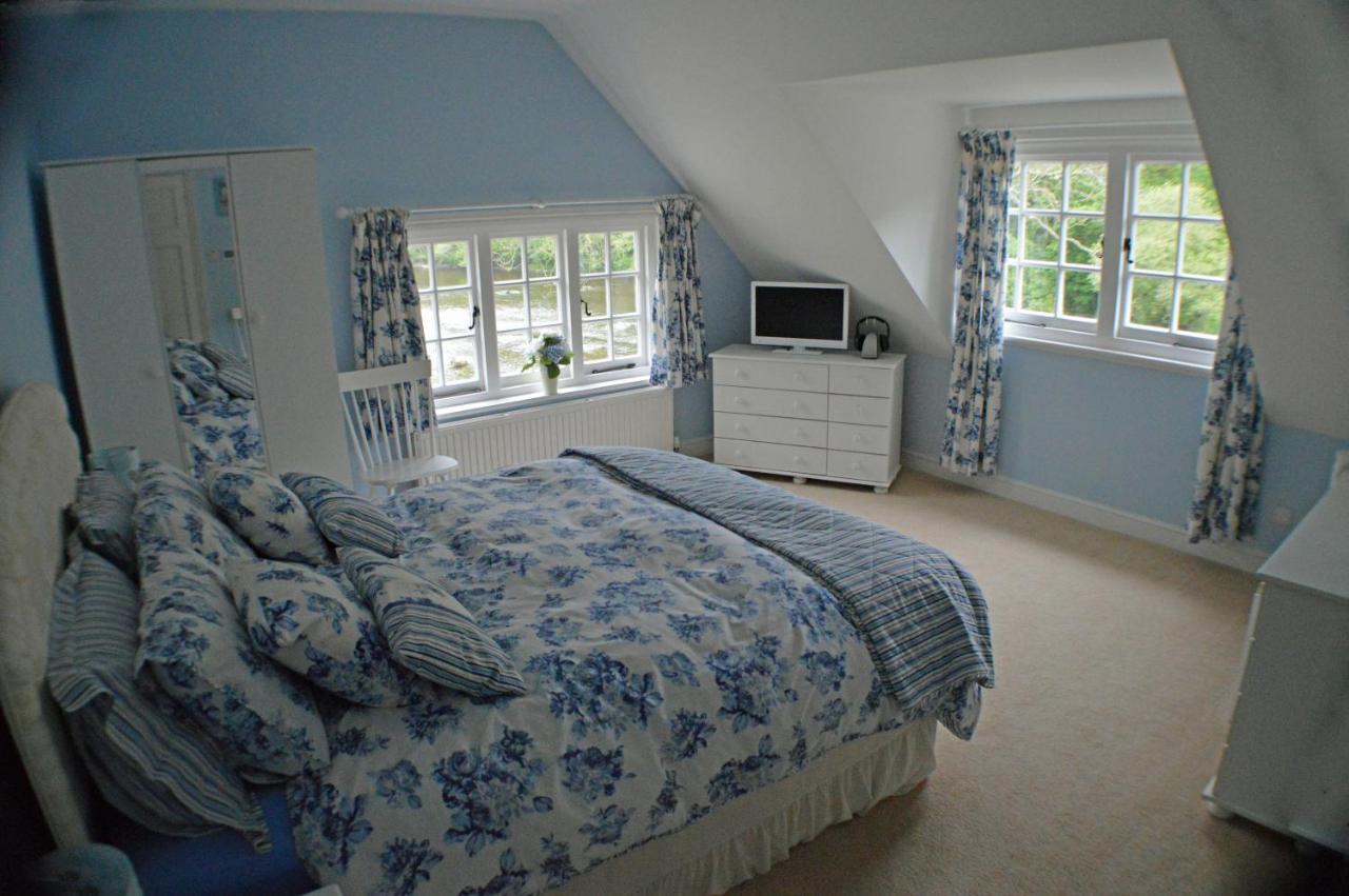 Pwll-Y-Faedda Bed & Breakfast Білт-Веллс Екстер'єр фото