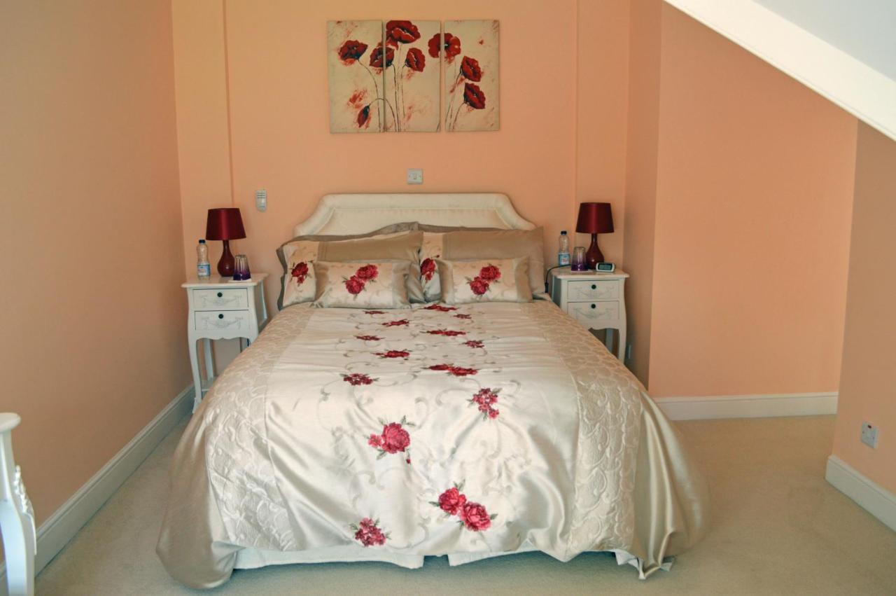 Pwll-Y-Faedda Bed & Breakfast Білт-Веллс Екстер'єр фото